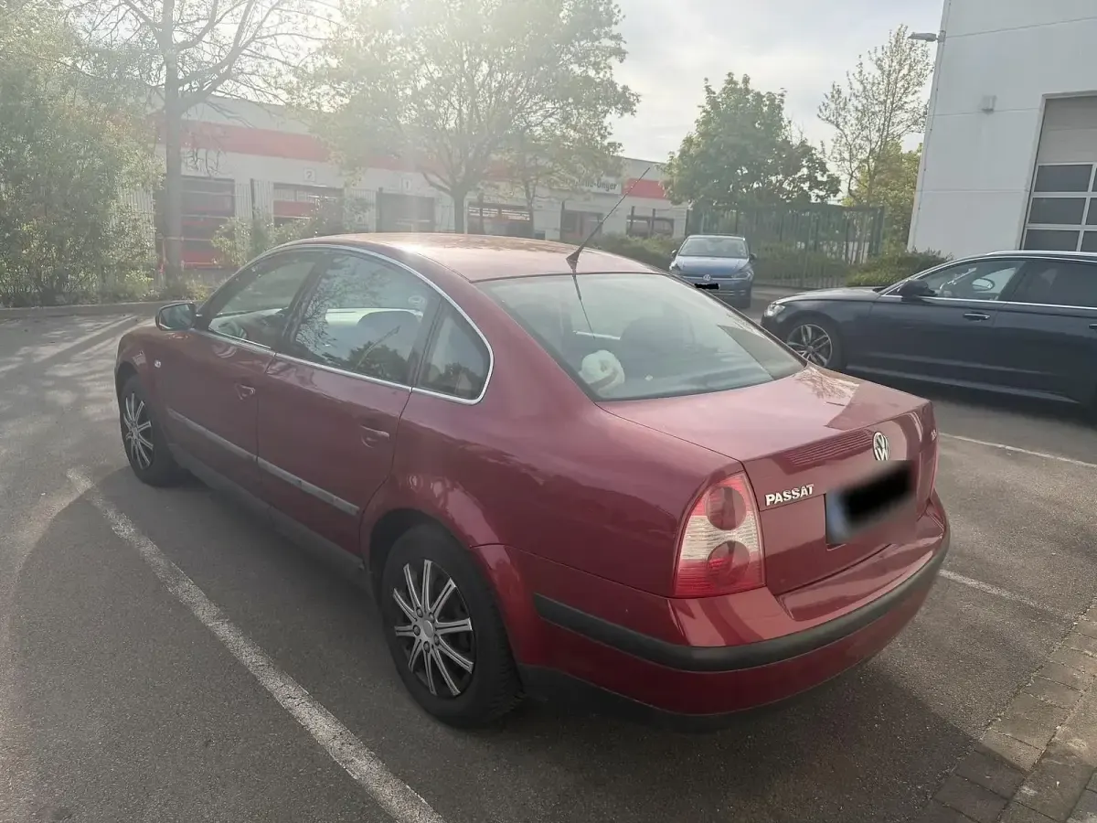 Usata VW Passat 116 CV (85 kW) 2002 Rosso Berlina