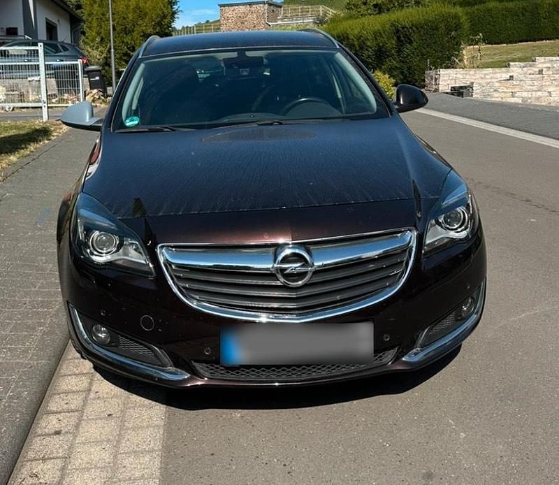 Gebraucht Opel Insignia 140 PS (102 kW) 2015 Braun Kombi