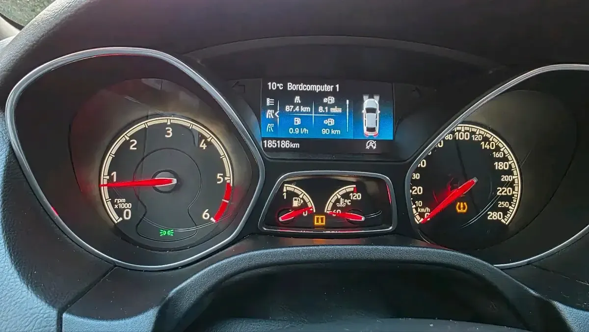 Używany Ford Focus ST 185 KM (136 kW) 2017 Niebieski Kombi