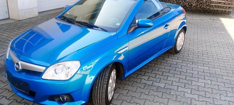 Blau Gebraucht 2006 Opel Tigra Cabrio | 1.900 € (Superpreis) - Bild 1/4