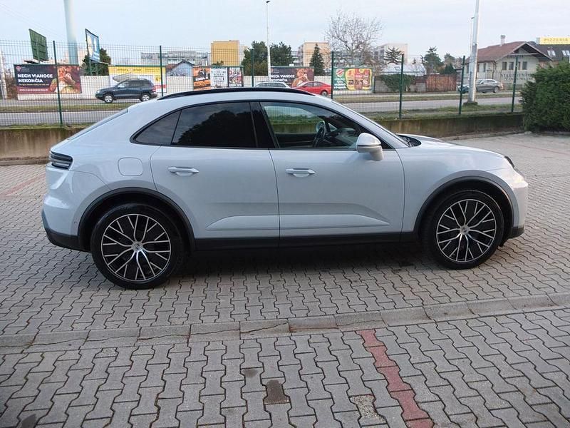 Gebraucht Porsche Macan 300 kW (408 PS) 2025 Grau SUV