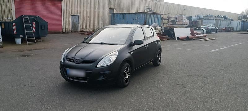 Gebraucht Hyundai i20 76 PS (55 kW) 2009 Grau Kleinwagen