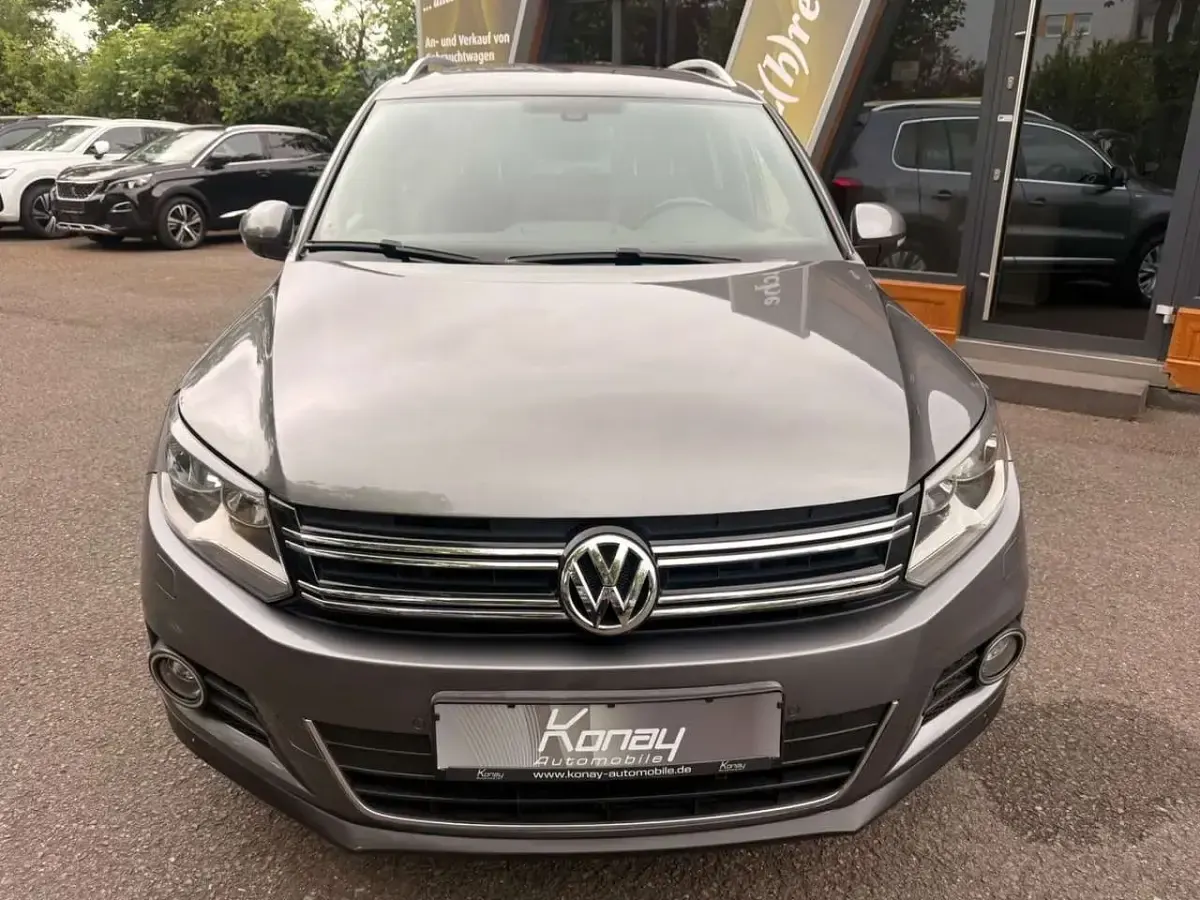 Second-hand VW Tiguan Life 140 CP (102 kW) 2013 Gri SUV