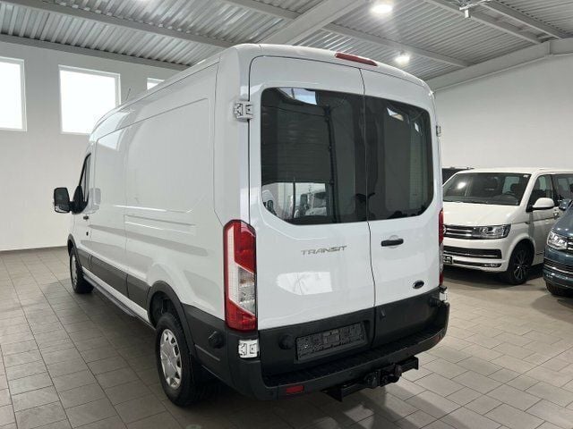 Second-hand Ford Transit 170 CP (125 kW) 2018 Alb Van