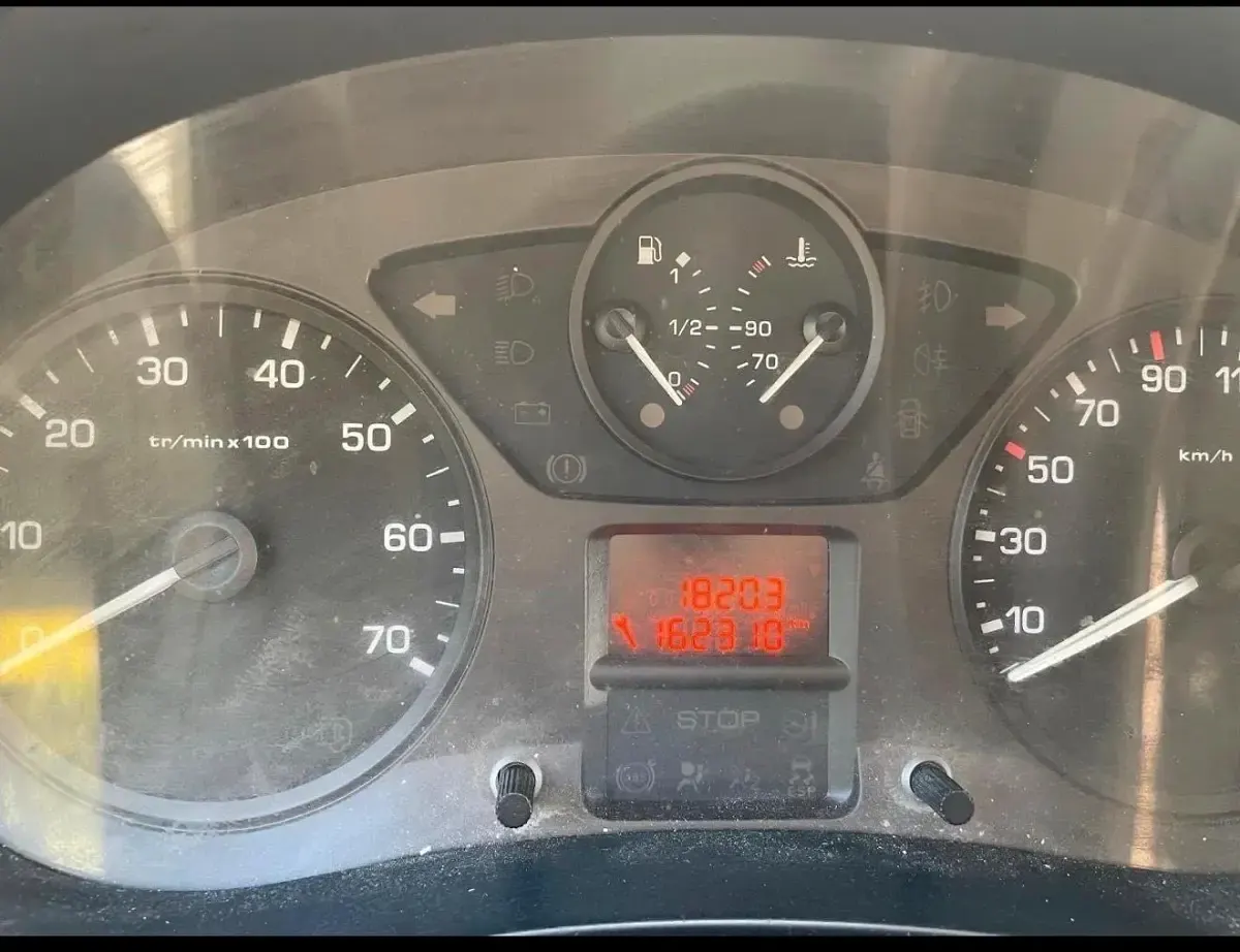 Gebraucht Citroën Berlingo 90 PS (66 kW) 2011 Rot Van / Kleinbus