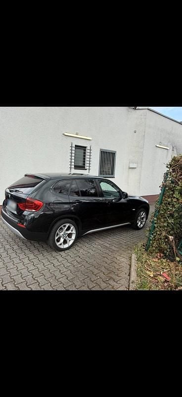 Gebraucht BMW X1 177 PS (130 kW) 2010 Schwarz SUV