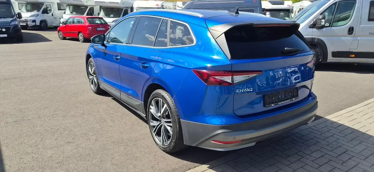 Gebraucht Skoda Enyaq iV Loft 150 kW (204 PS) 2022 Blau SUV