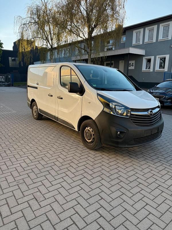 Gebraucht Opel Vivaro 116 PS (85 kW) 2016 Weiß Van / Kleinbus