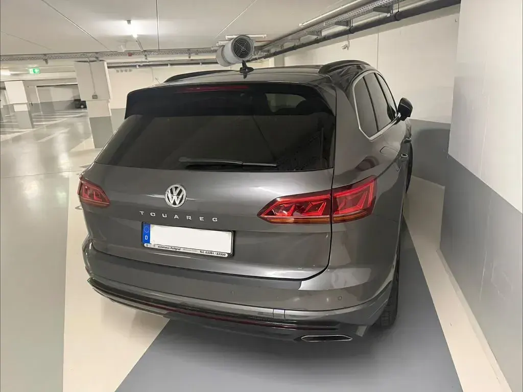 Gebraucht VW Touareg 421 PS (309 kW) 2019 Grau SUV