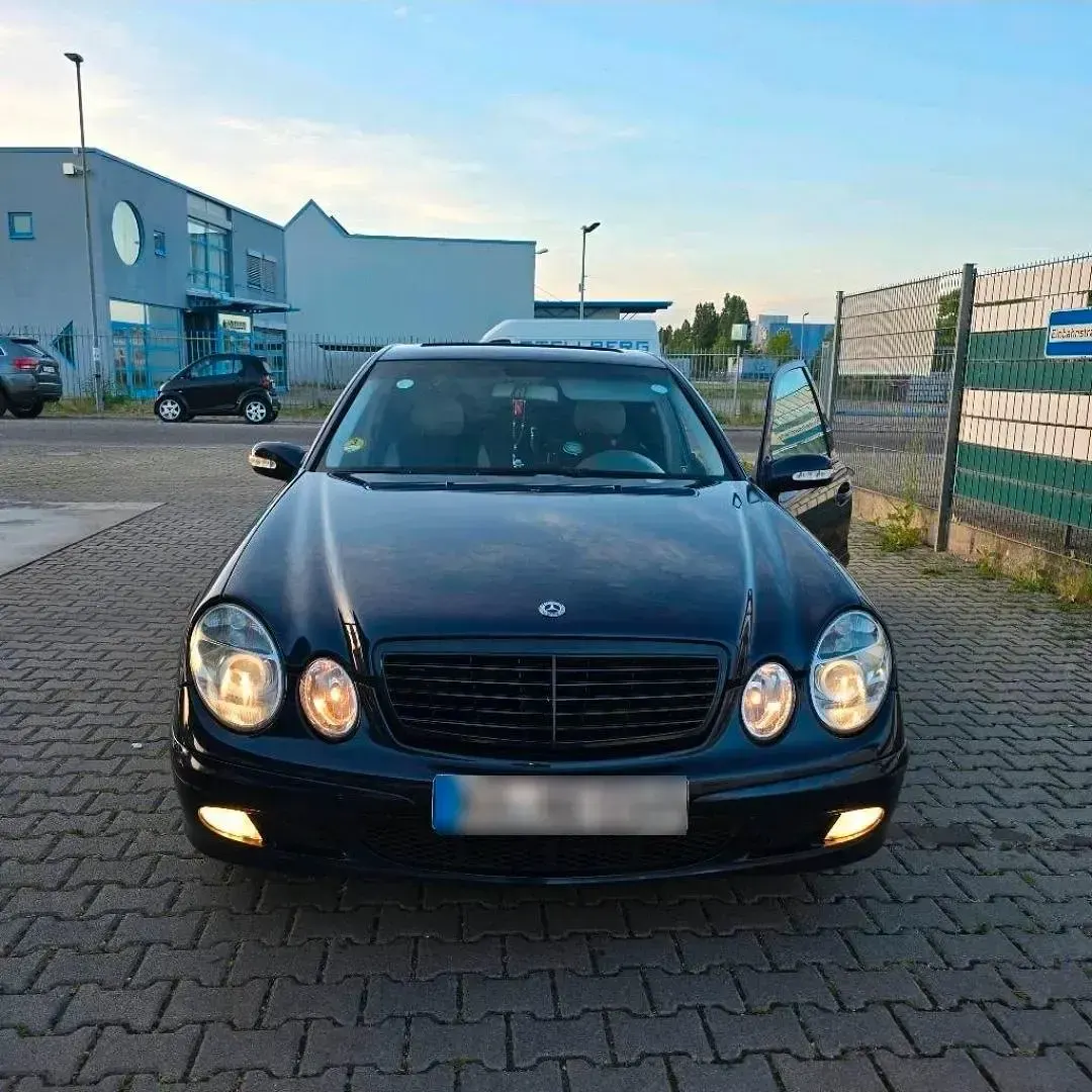 Gebraucht Mercedes 200 122 PS (89 kW) 2004 Blau Limousine