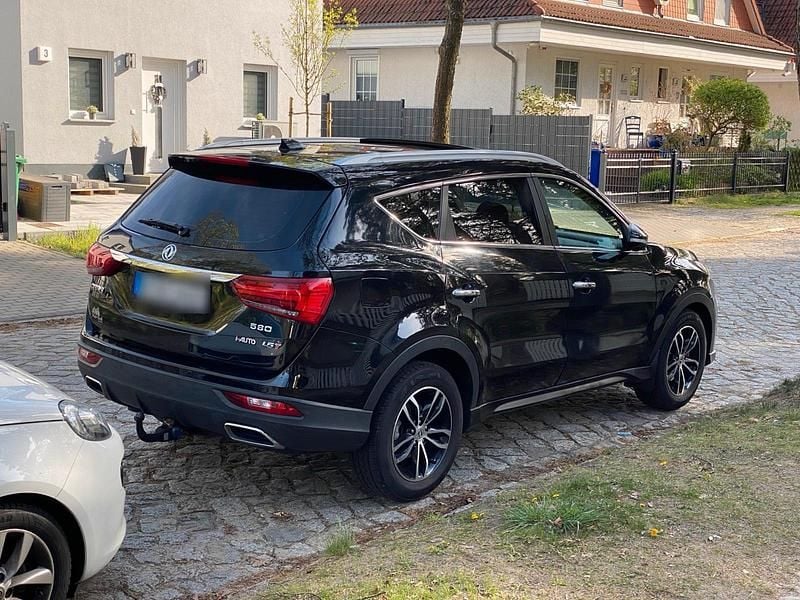 Gebraucht DFSK Fengon 145 PS (106 kW) 2019 Schwarz SUV