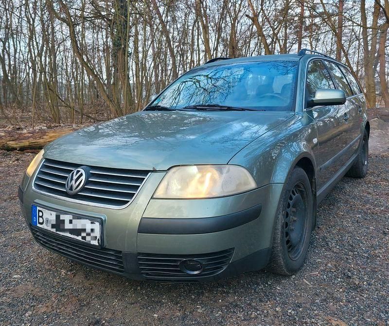 Gebraucht VW Passat Trendline 150 PS (110 kW) 2001 Grün Kombi