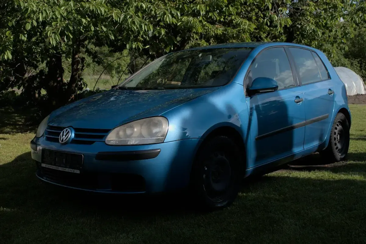 Gebraucht VW Golf IV 115 PS (84 kW) 2006 Blau Kleinwagen