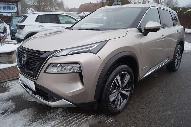 Gebraucht Nissan X-Trail 213 PS (156 kW) 2022 Champagne siler SUV