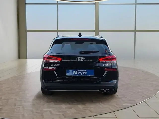 Neu Hyundai i30 N Line 150 PS (110 kW) 2026 Schwarz Kombi