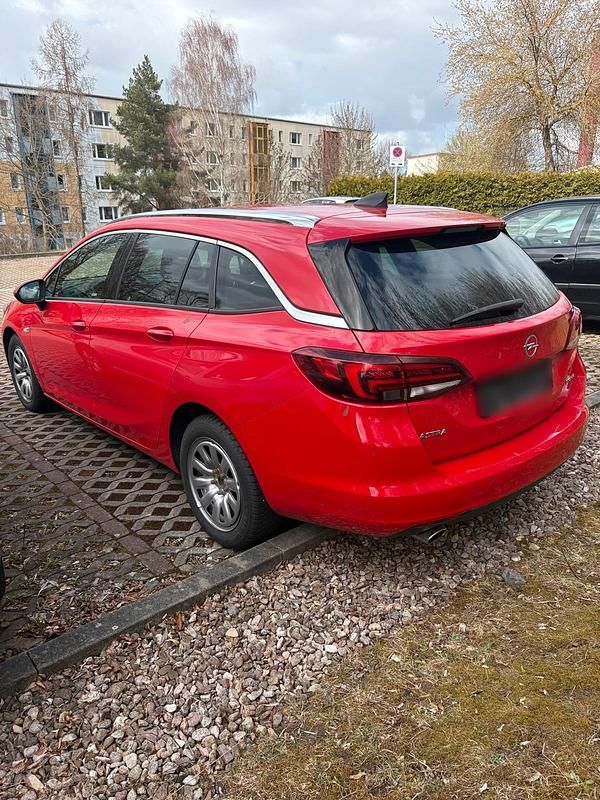 Gebraucht Opel Astra 160 PS (117 kW) 2016 Rot Kombi