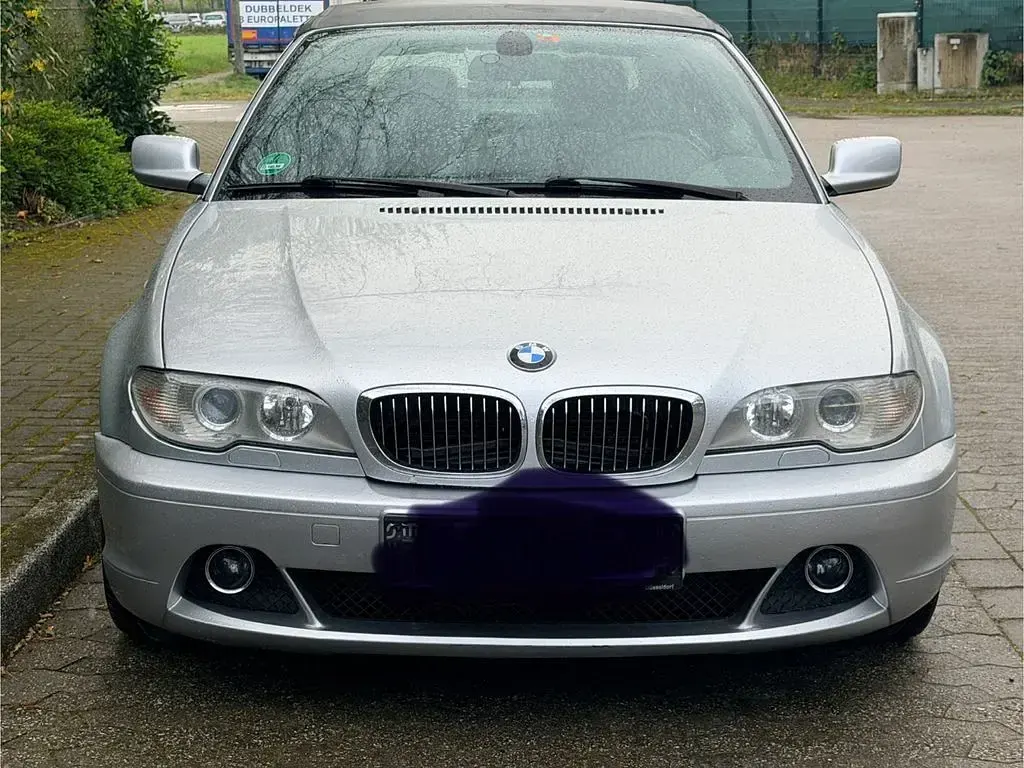 Gebraucht BMW 318 Cabriolet Exclusive 150 PS (110 kW) 2005 Silber Cabrio