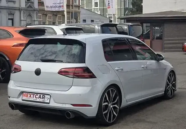 Gebraucht VW Golf VII Sport 230 PS (169 kW) 2017 Silber Limousine
