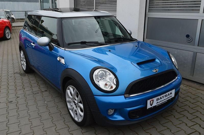 Gebraucht Mini Cooper S Clubman 184 PS (135 kW) 2011 Laser blue metallic Kombi