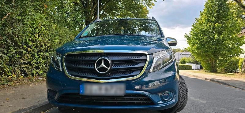 Gebraucht 2016 Mercedes Vito Van / Kleinbus | 20.999 € - Bild 1/4