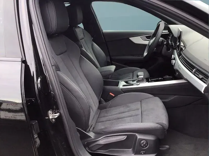 Gebraucht Audi A4 204 PS (150 kW) 2025 Schwarz Limousine