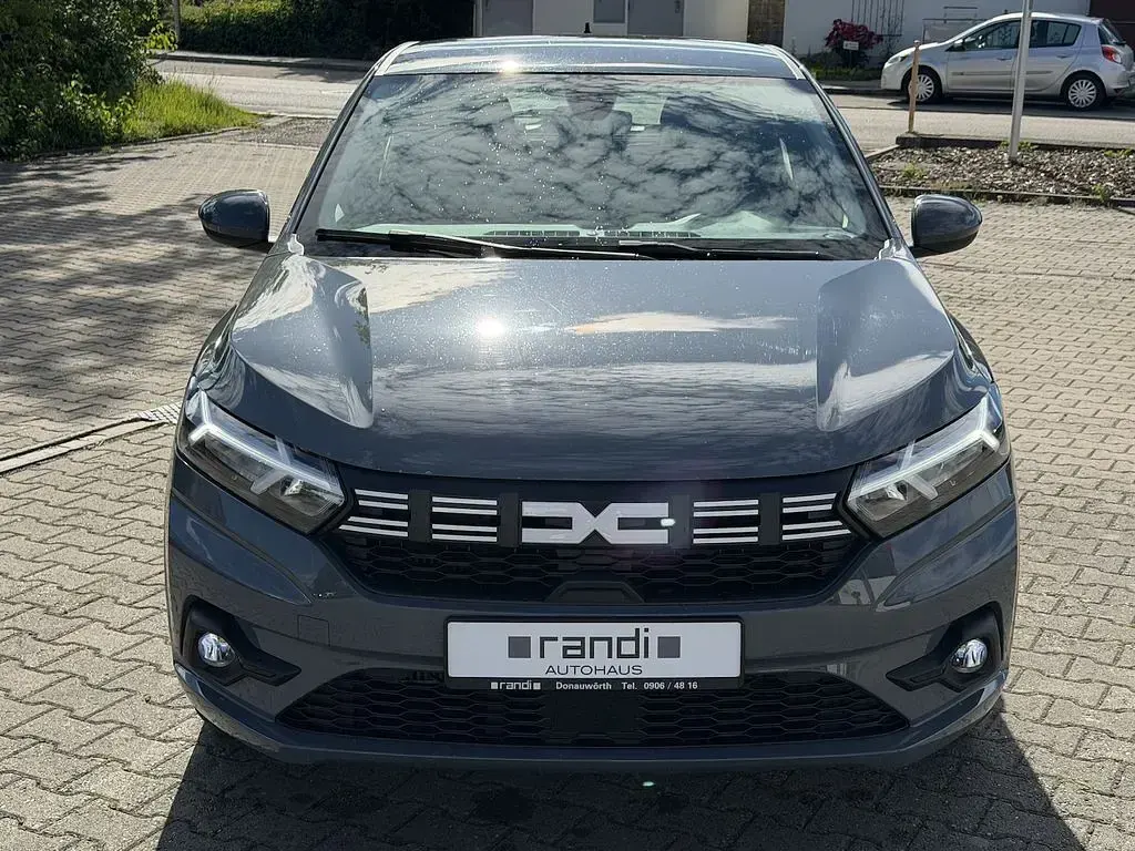 Gebraucht Dacia Sandero Expression 91 PS (66 kW) 2024 Grau Limousine
