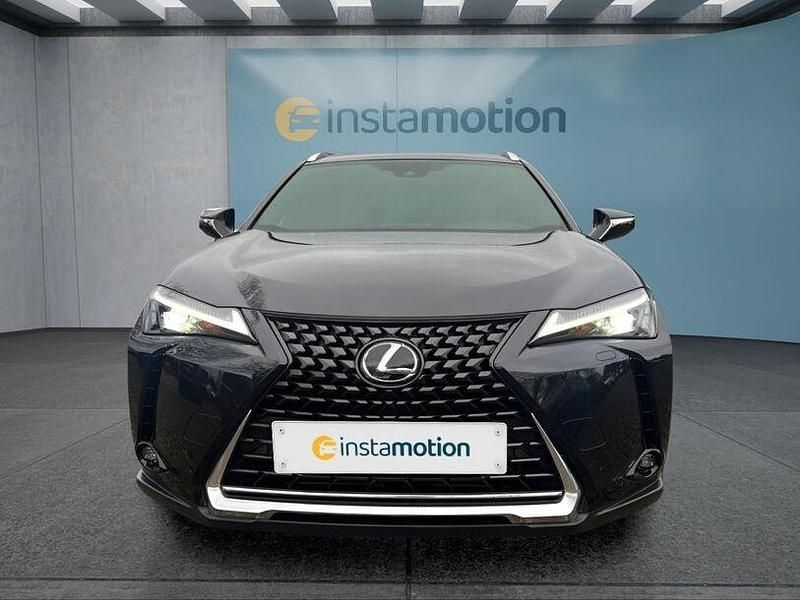 Gebraucht Lexus UX 184 PS (135 kW) 2023 Schwarz SUV