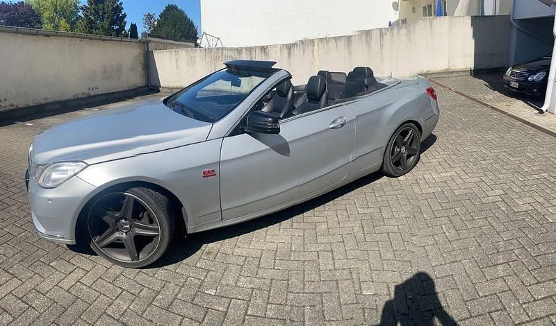 Gebraucht Mercedes E350 Elegance 231 PS (169 kW) 2010 Silber Cabrio