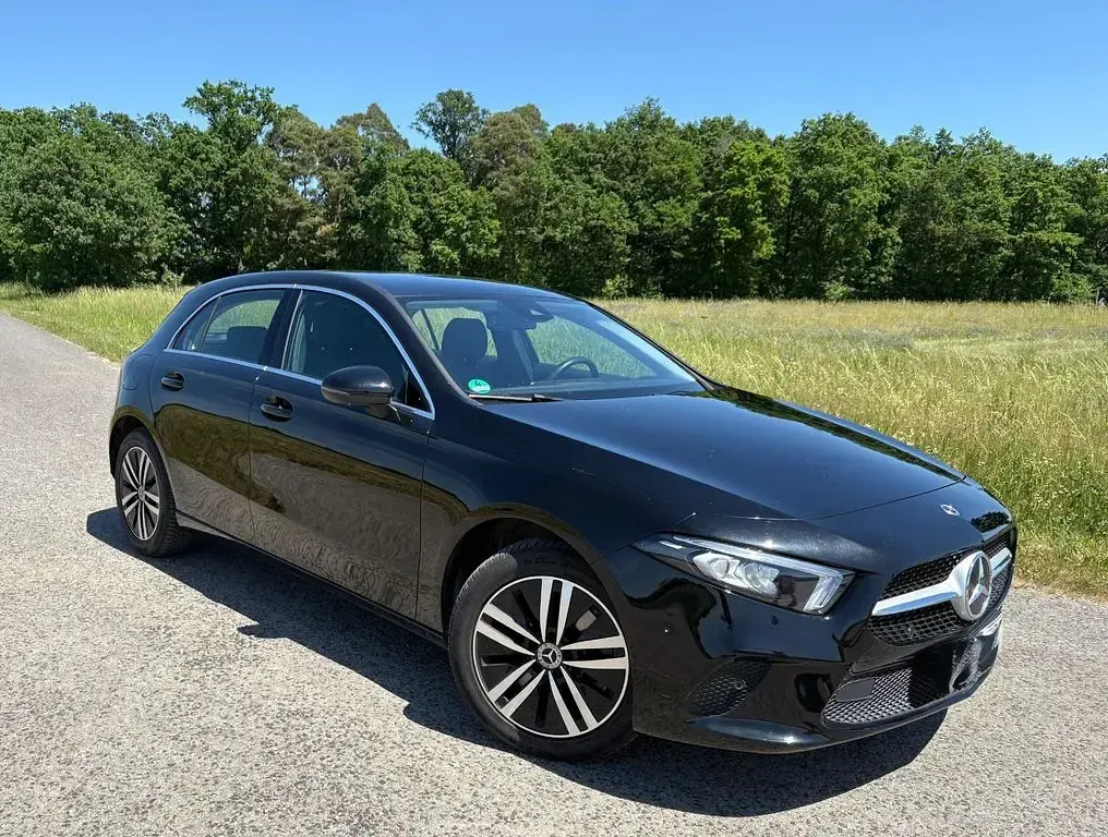Gebraucht Mercedes A250 218 PS (160 kW) 2022 Schwarz Limousine
