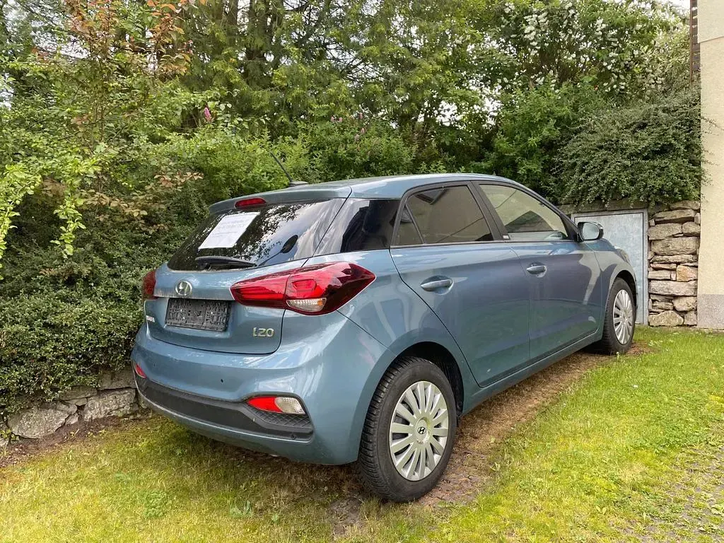 Gebraucht Hyundai i20 YES! 101 PS (74 kW) 2019 Blau Kleinwagen