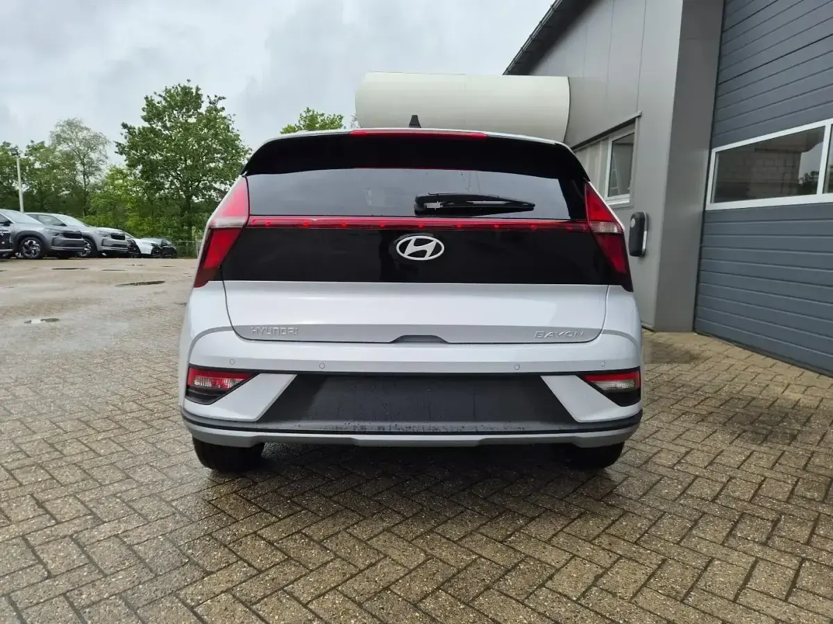 Neu Hyundai Bayon Trend 90 PS (66 kW) 2026 Lumen grey SUV