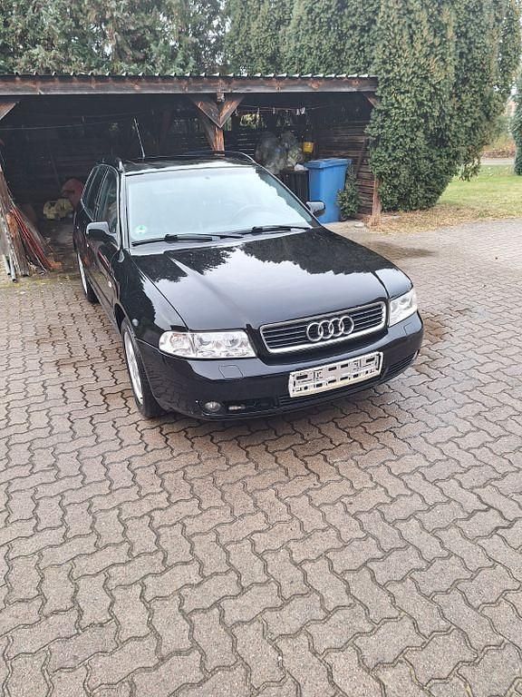 Gebraucht Audi A4 165 PS (121 kW) 1999 Schwarz Kombi