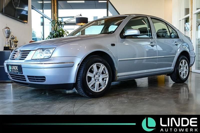 Gebraucht VW Bora Pacific 116 PS (85 kW) 2003 Blau Limousine