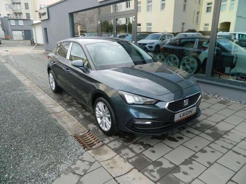 Magnetic grau metallic Neu 2024 Seat Leon Style Limousine | 24.990 € (Etwas zu teuer) - Bild 1/4