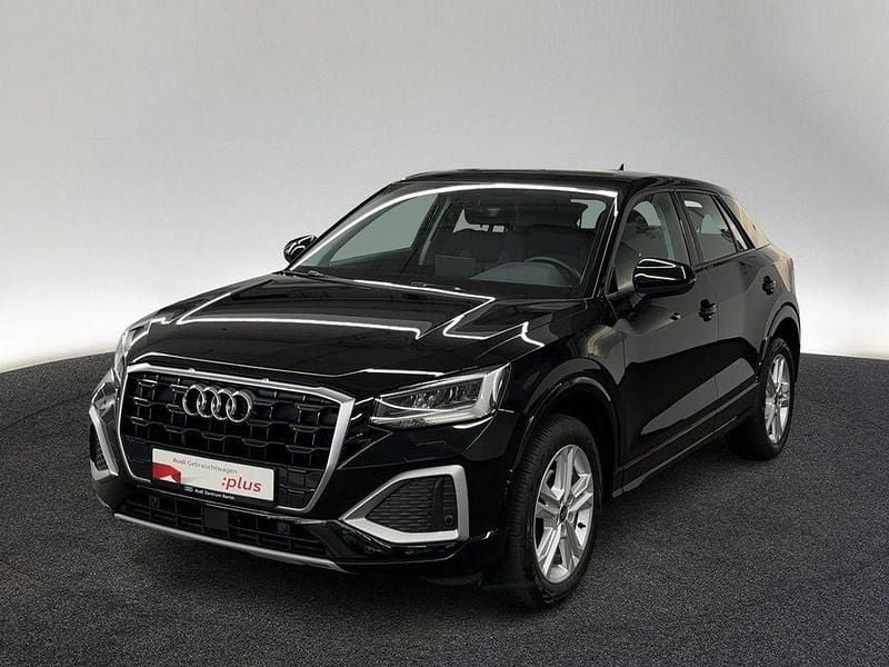 Gebraucht Audi Q2 Ambiente 150 PS (110 kW) 2021 Brillantschwarz SUV