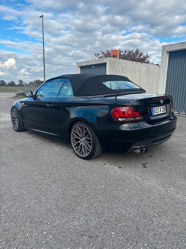 Gebraucht BMW 125 Cabriolet M Sport 218 PS (160 kW) 2009 Schwarz Cabrio