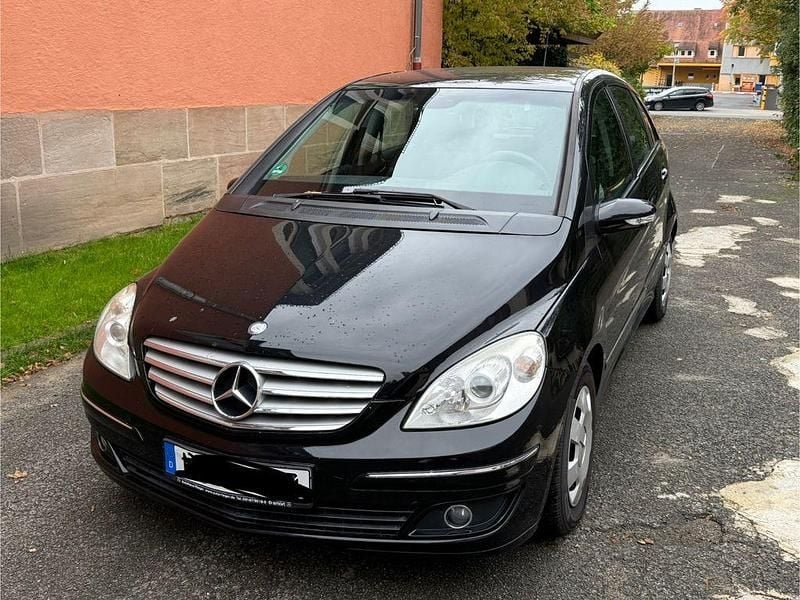 Schwarz Gebraucht 2006 Mercedes B170 Van / Kleinbus | 2.799 € (Superpreis) - Bild 1/4