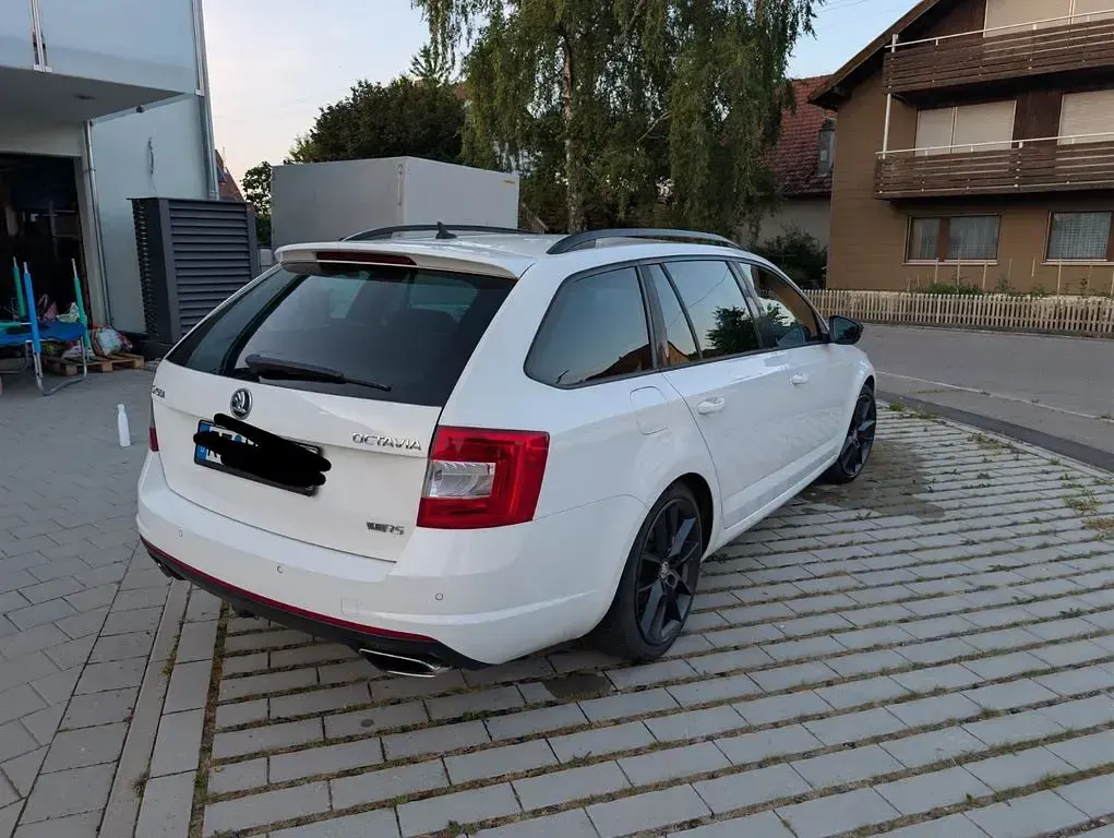 Gebraucht Skoda Octavia RS 220 PS (161 kW) 2016 Weiß Kombi