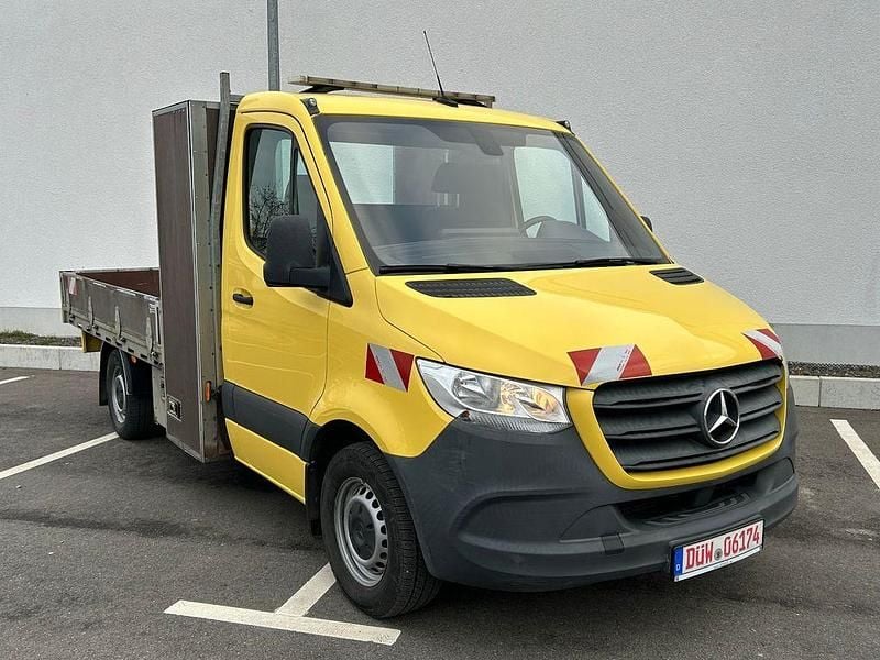Gelb Gebraucht 2019 Mercedes Sprinter Van | 21.900 € (Fairer Preis) - Bild 1/4
