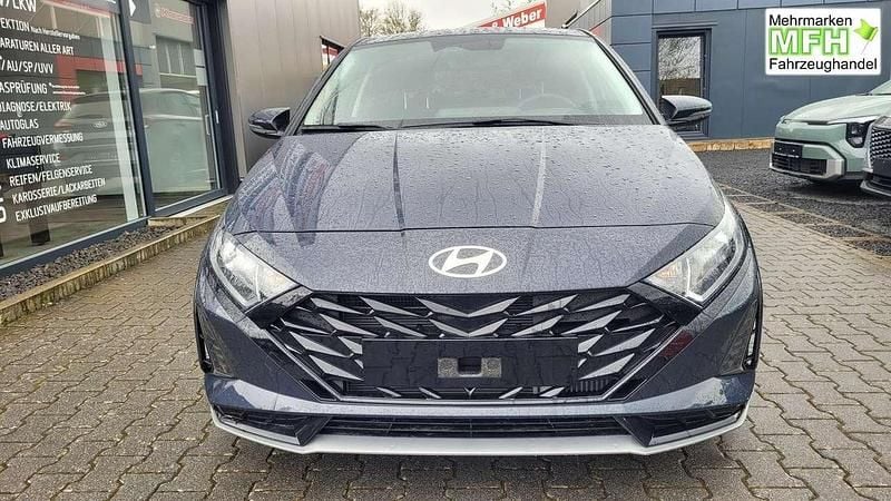 Ny Hyundai i20 90 HK (66 kW) 2025 Grå Hatchback