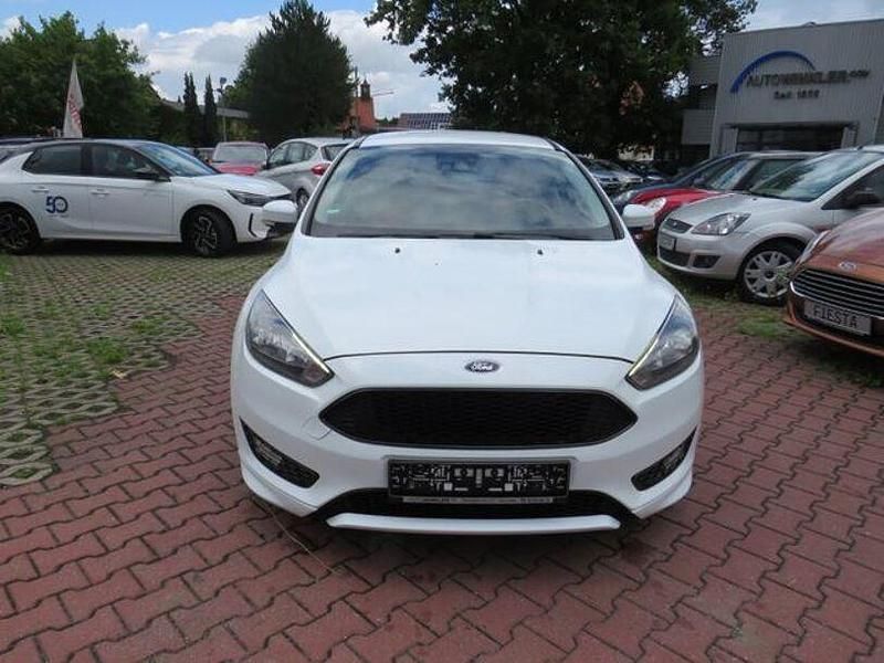 Gebraucht Ford Focus Trend 116 PS (85 kW) 2015 Weiß Limousine