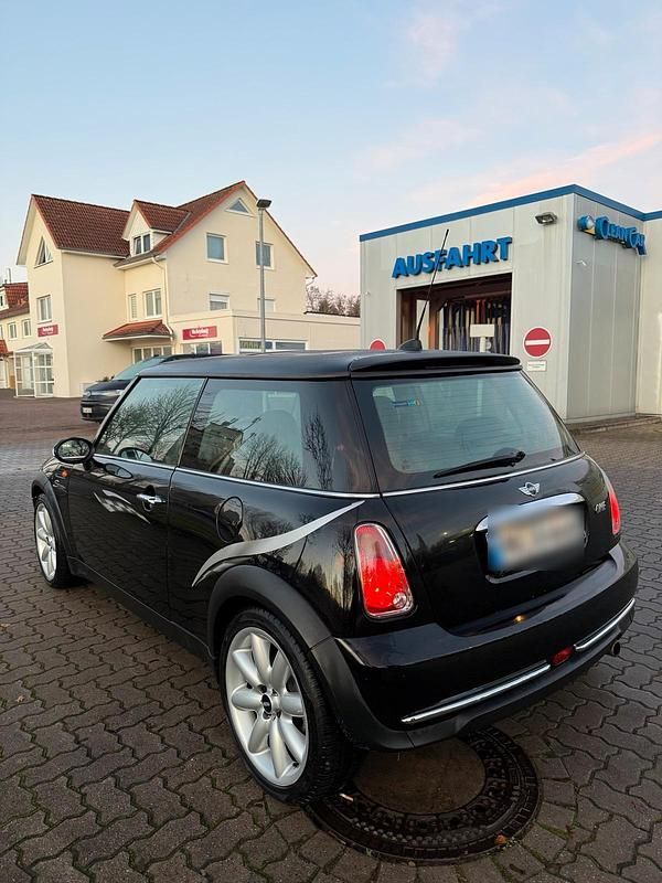 Second-hand Mini Cooper 90 CP (66 kW) 2005 Negru Hatchback
