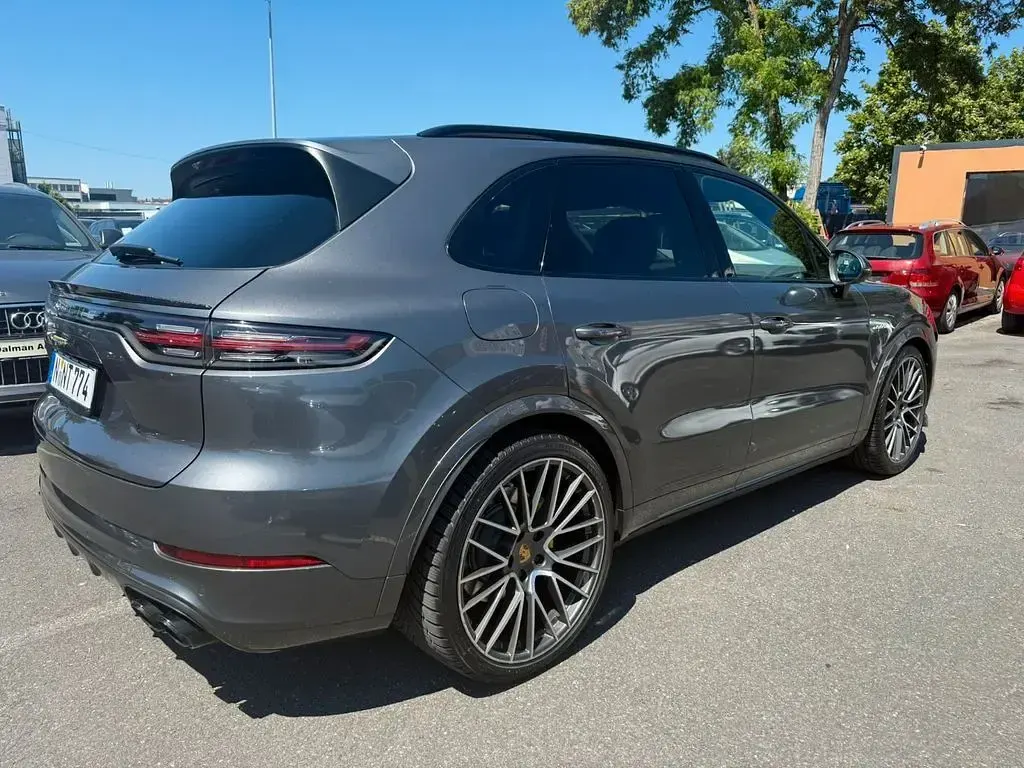 Gebraucht Porsche Cayenne 340 PS (250 kW) 2021 Other SUV