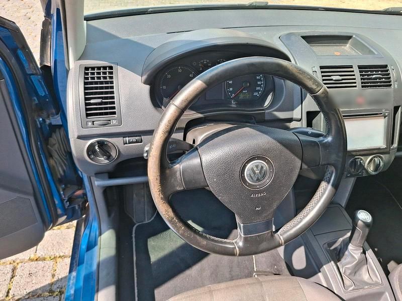 Gebraucht VW Polo 101 PS (74 kW) 2007 Blau Kleinwagen