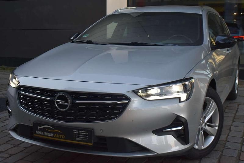 Gebraucht Opel Insignia 174 PS (127 kW) 2021 Argon silber/ice silver (m2) Kombi
