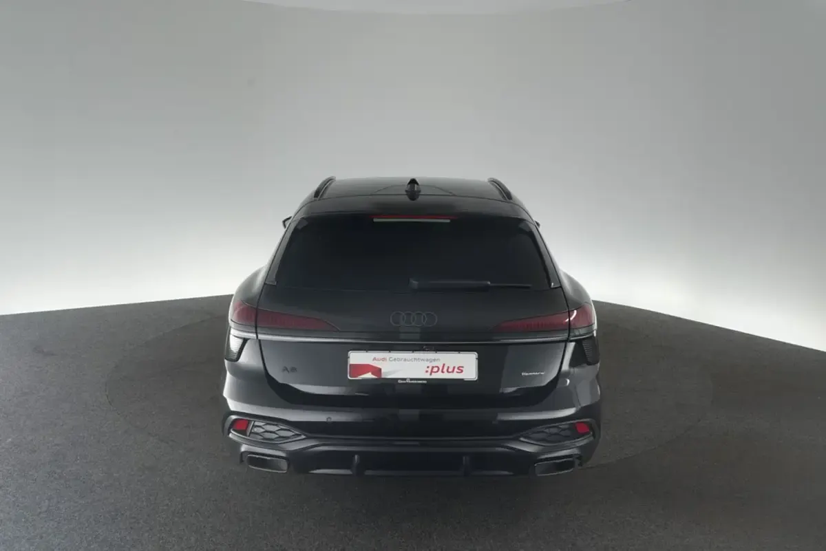 Gebraucht Audi A6 Ambiente 367 PS (269 kW) 2025 Mythosschwarz metallic Kombi