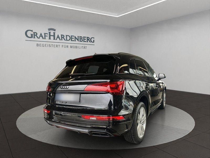 Gebraucht Audi Q5 Ambiente 204 PS (150 kW) 2024 Mythosschwarz metallic SUV