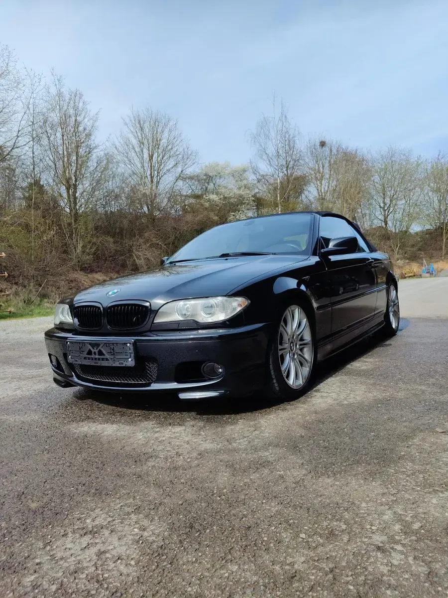 Gebraucht BMW 330 Cabriolet M Sport 231 PS (169 kW) 2004 Schwarz Cabrio