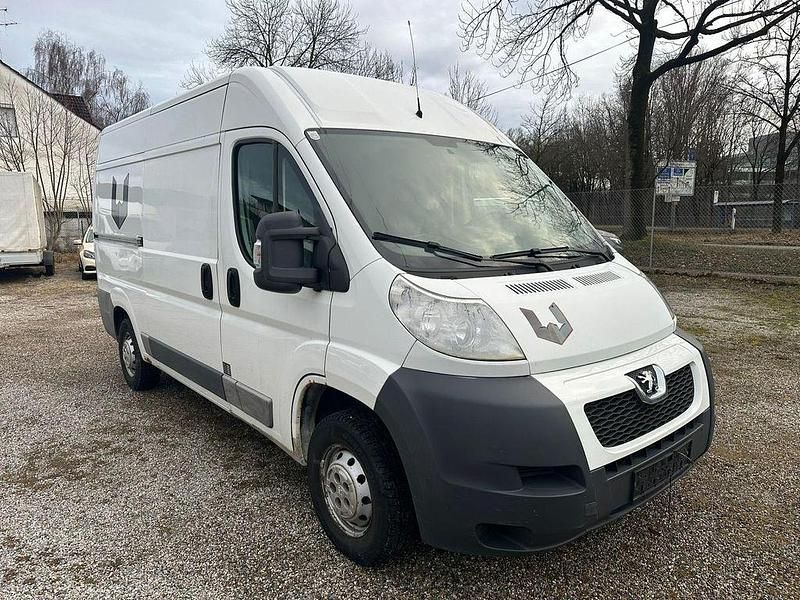 Gebraucht Peugeot Boxer 131 PS (96 kW) 2013 Weiß Van