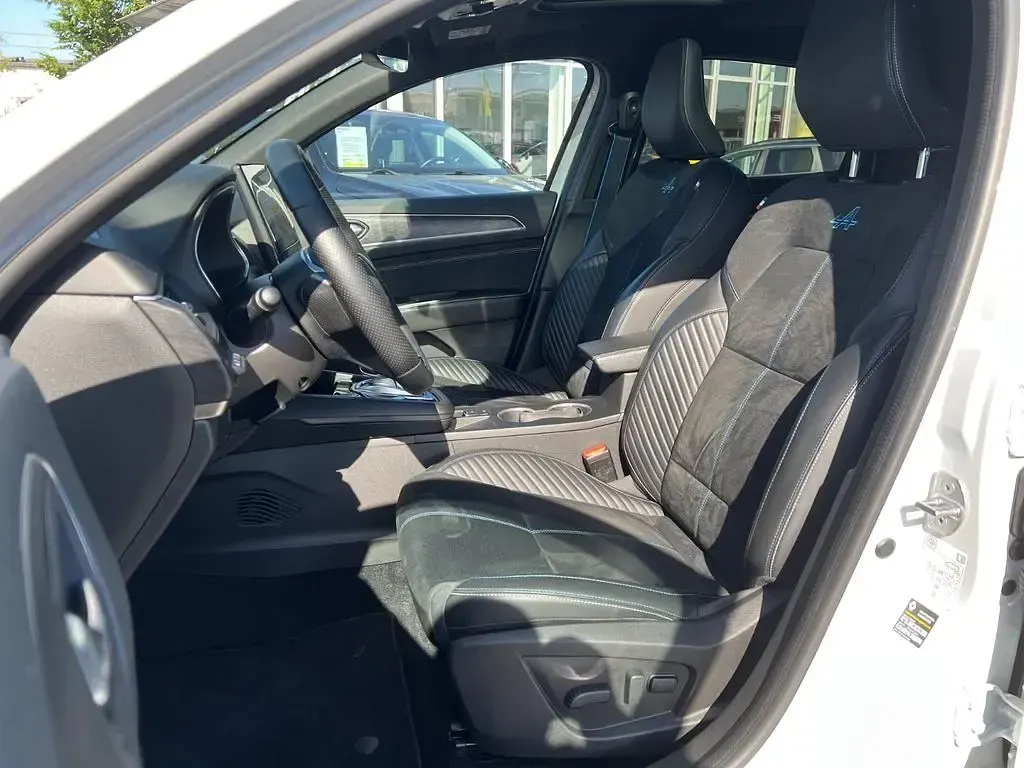 Gebraucht Renault Arkana Esprit Alpine 143 PS (105 kW) 2024 Weiß SUV